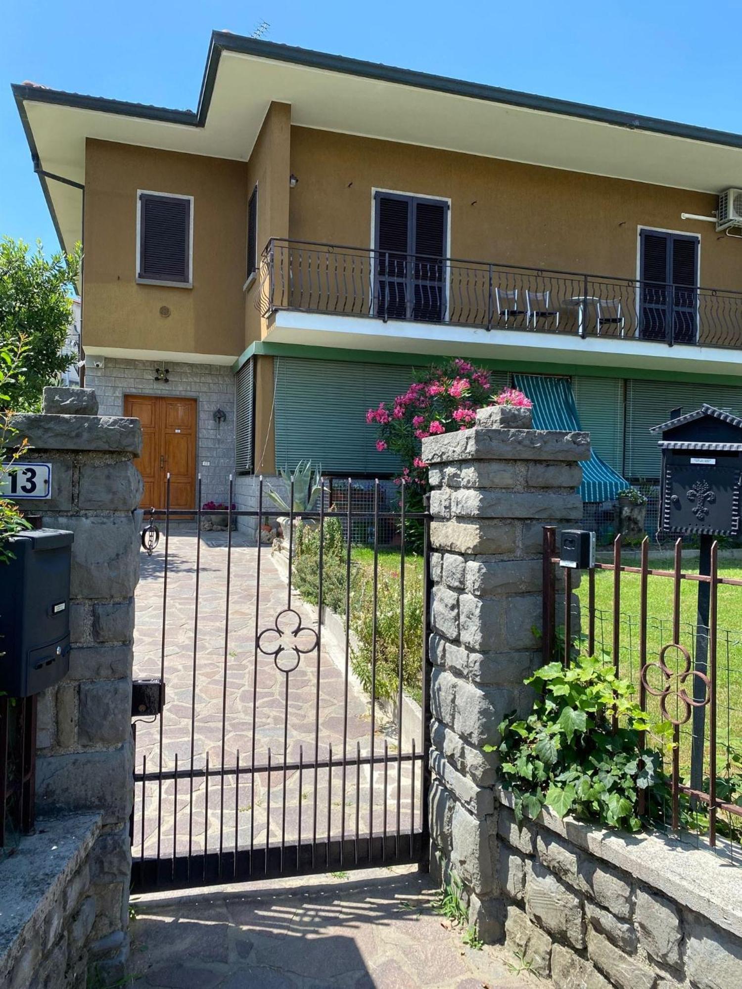 Casa Vacanze Mari, Paratico Exteriér fotografie